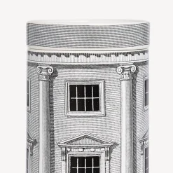 Fornasetti Candele Profumate^Candela Profumata Nel Mentre Alta - Architettura Decor - Immaginazione Fragranza Bianco Nero