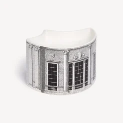 Fornasetti Candele Profumate^Candela Profumata Nel Vaso Nel Mentre - Architettura Decor - Immaginazione Fragranza Bianco Nero