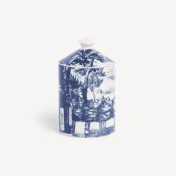 Fornasetti Candele Profumate^Candela Profumata Se Poi - Decoro Giardino Settecentesco - Fragranza Giardino Segreto Blu Bianco