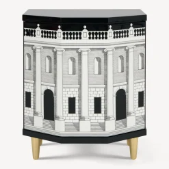 Fornasetti Armadietti^Comodino Poliedrico Casa Con Colonne Bianco Nero
