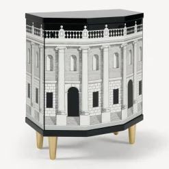 Fornasetti Armadietti^Comodino Poliedrico Casa Con Colonne Bianco Nero
