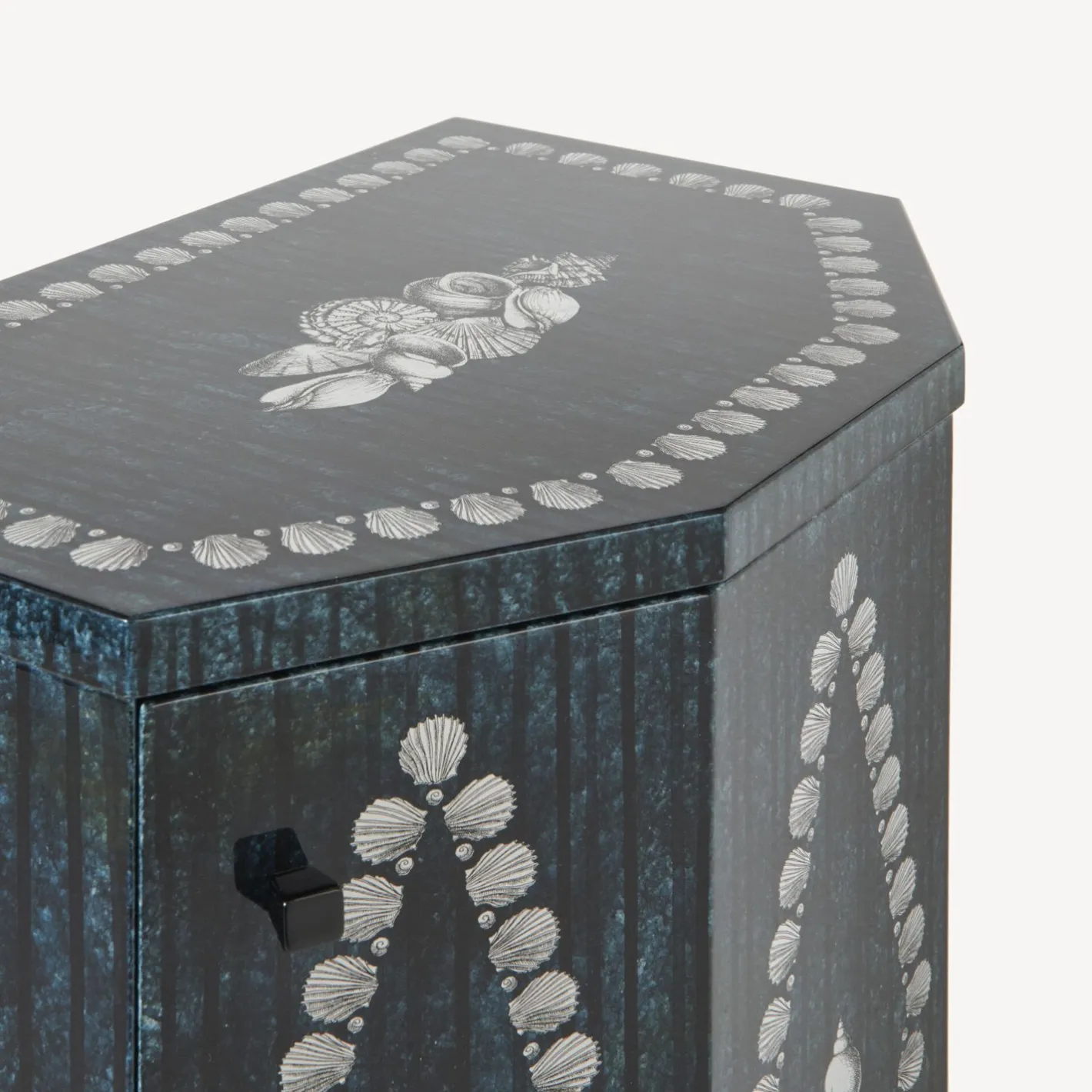 Fornasetti Armadietti^Comodino Poliedrico Giro Di Conchiglie Argento/Blu