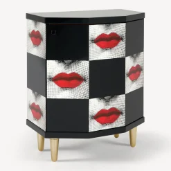 Fornasetti Armadietti^Comodino Poliedrico Kiss Rosso/Bianco/Nero
