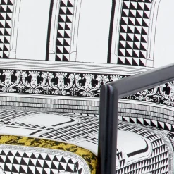 Fornasetti Salotti^Divano Da Esterno Facciata Quattrocentesca Bianco/Nero/Giallo