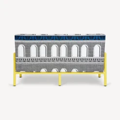 Fornasetti Salotti^Divano Da Esterno Facciata Quattrocentesca Bianco/Nero/Turchese