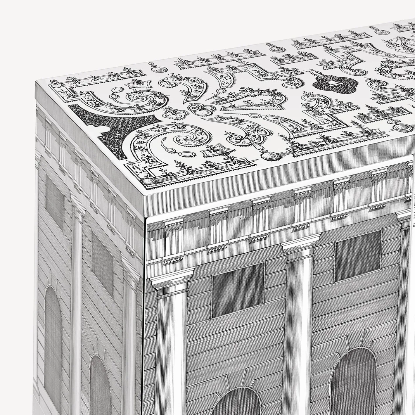 Fornasetti Armadietti^Madia Piccola Rialzata Architettura Bianco Nero