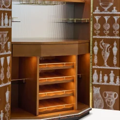 Fornasetti Armadi Curvi^Mobile Bar Curvo Poliedrico Vasi Multicolore