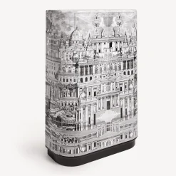Fornasetti Armadi Curvi^Mobile Curvo Citta Che Si Rispecchia Bianco Nero
