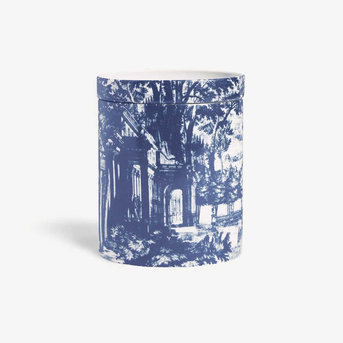 Fornasetti Candele Profumate^Nel Mentre Candela Profumata Grande - Decoro Giardino Settecentesco - Fragranza Giardino Segreto Blu Bianco
