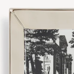 Fornasetti Piatti Decorativi^Piatto Quadrato Giardino Settecentesco Bianco/Nero/Platino