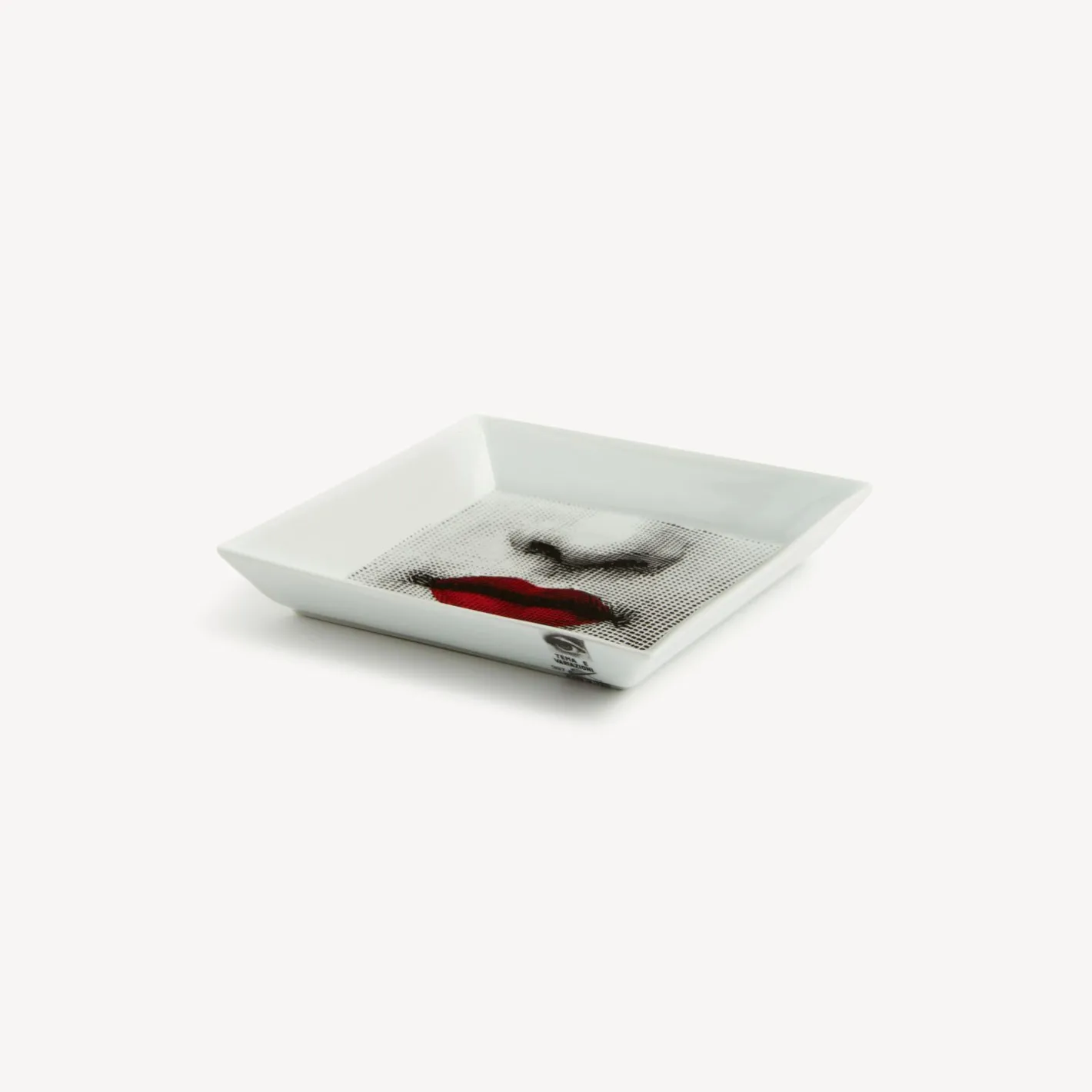 Fornasetti Piatti Decorativi^Piatto Quadrato Red Lips - Tema E Variazioni N.397 Bianco/Nero/Rosso