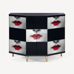 Fornasetti Armadietti^Piccolo Armadietto Bacio Poliedrico Rosso/Bianco/Nero