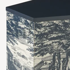 Fornasetti Armadietti^Piccolo Mobiletto Poliedrico Giardino Settecentesco Blu/Avorio