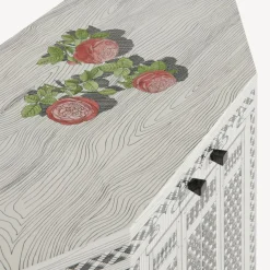 Fornasetti Armadietti^Piccolo Mobiletto Poliedrico Musciarabia Con Rose Multicolore