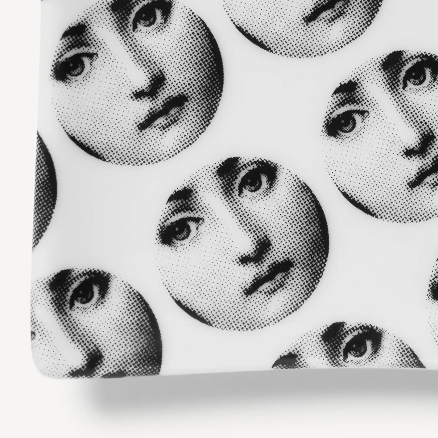 Fornasetti Posacenere Di Design^Posacenere Rettangolare Tema E Variazioni N.197 Bianco Nero